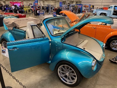 Picture56 Shelly Cooper of Clymer, PA and her 1975 VW Beetle